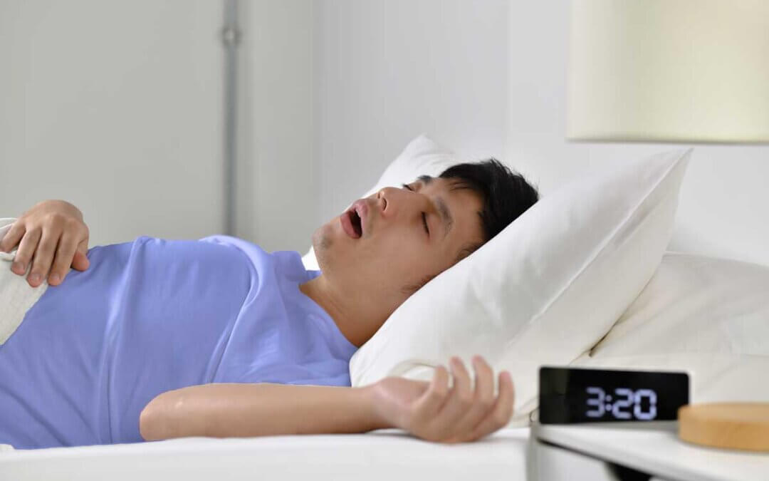 mendengkur adalah gejala utama adanya sleep apnea